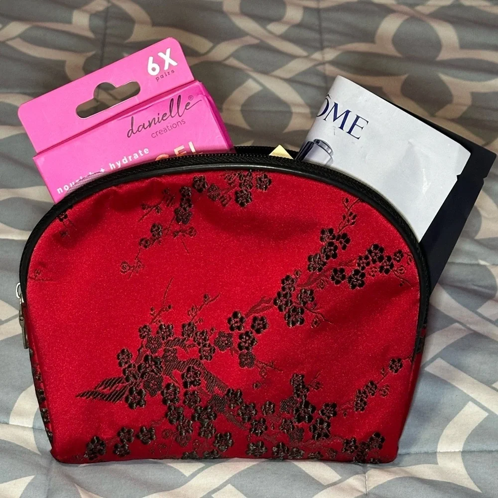 Spa Day Bundle • Estee Lauder • Lancôme • Hydrogel Eye Masks - Cosmetic Bag